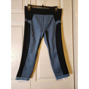 Under Armour athletic capris